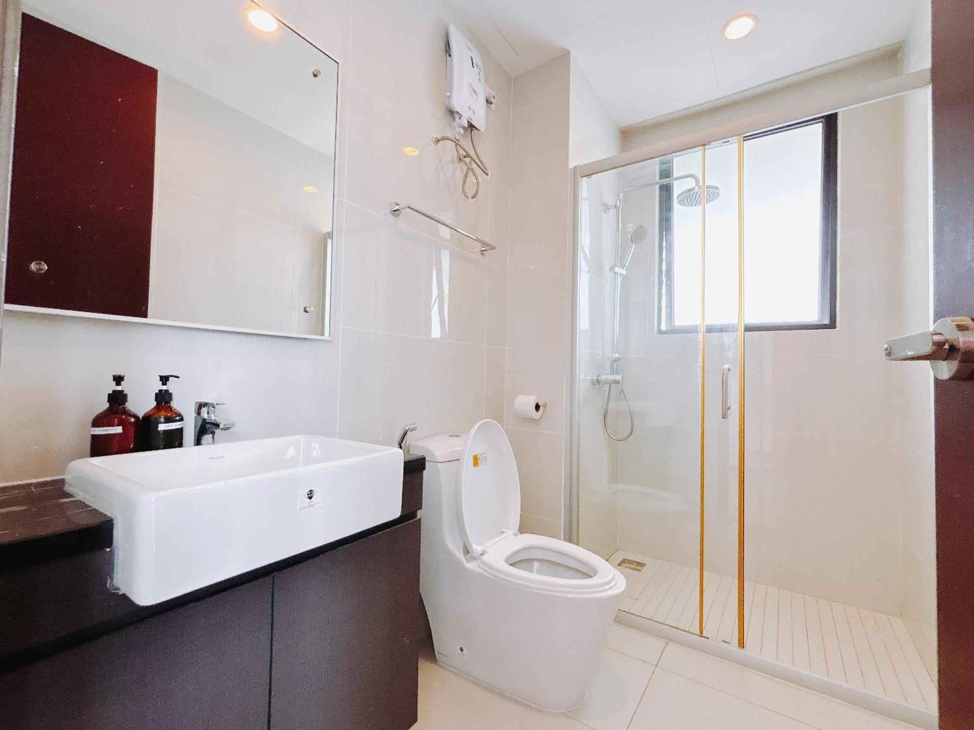 Апартаменты Seafront Country Garden Danga Bay By Lions Bay Джохор-Бару Номер фото